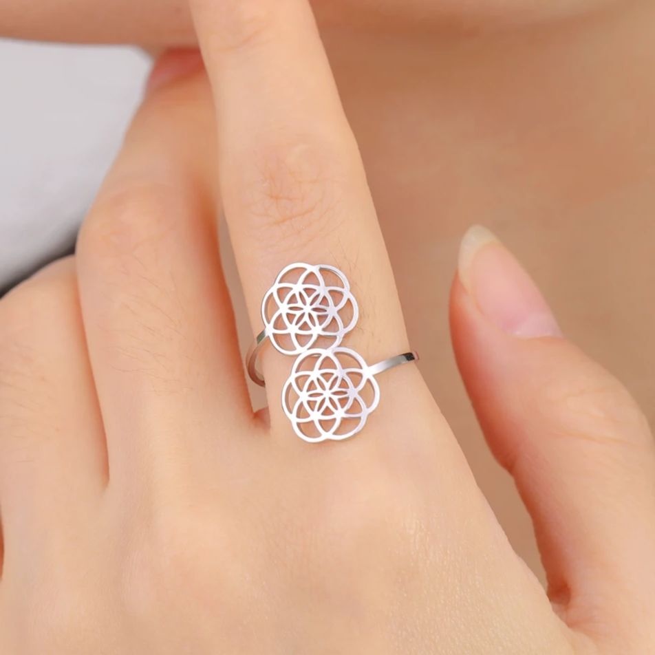 LIKGREAT Hollow Flower of Life - Wedding Sutra review and price
